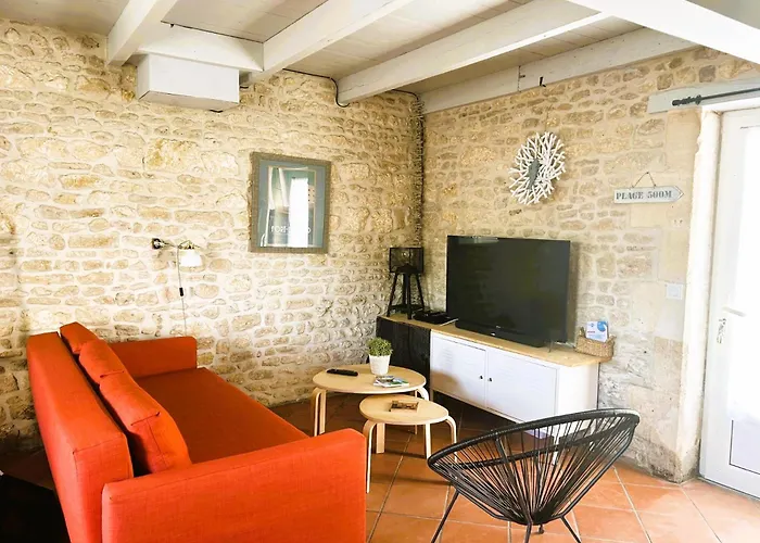 Holiday home Maison Typique Oleronaise Au Coeur De L'ile D'oleron *